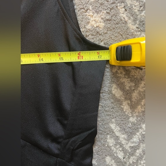 Banana Republic Elegant Black Sleeveless Dress with cowl neckline size 6 (E120) - Picture 16 of 16